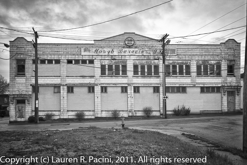 Hough Bakeries - 1519 Lakeview Road